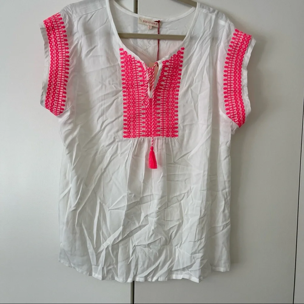 Embroidered top - Picture 1 of 4